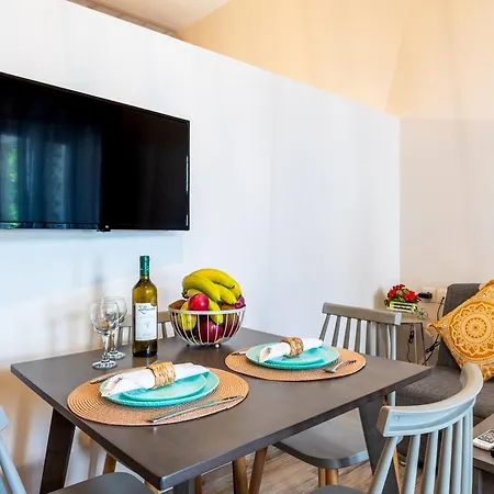 Elysium Villanova Near Airport Nyaraló Paradíszi